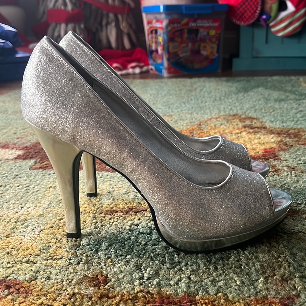 Woman’s shoes
